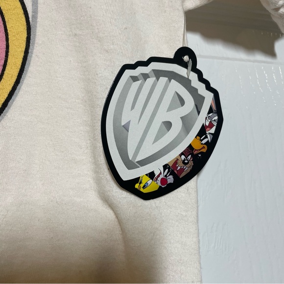 NWT Hot Topic Looney Tunes Womens XS Cropped T Shirt Lola Bugs Bunny Multicolor - Picture 3 of 6